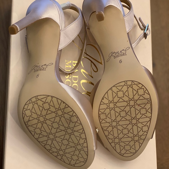 Badgley Mischka heels - Picture 3 of 3